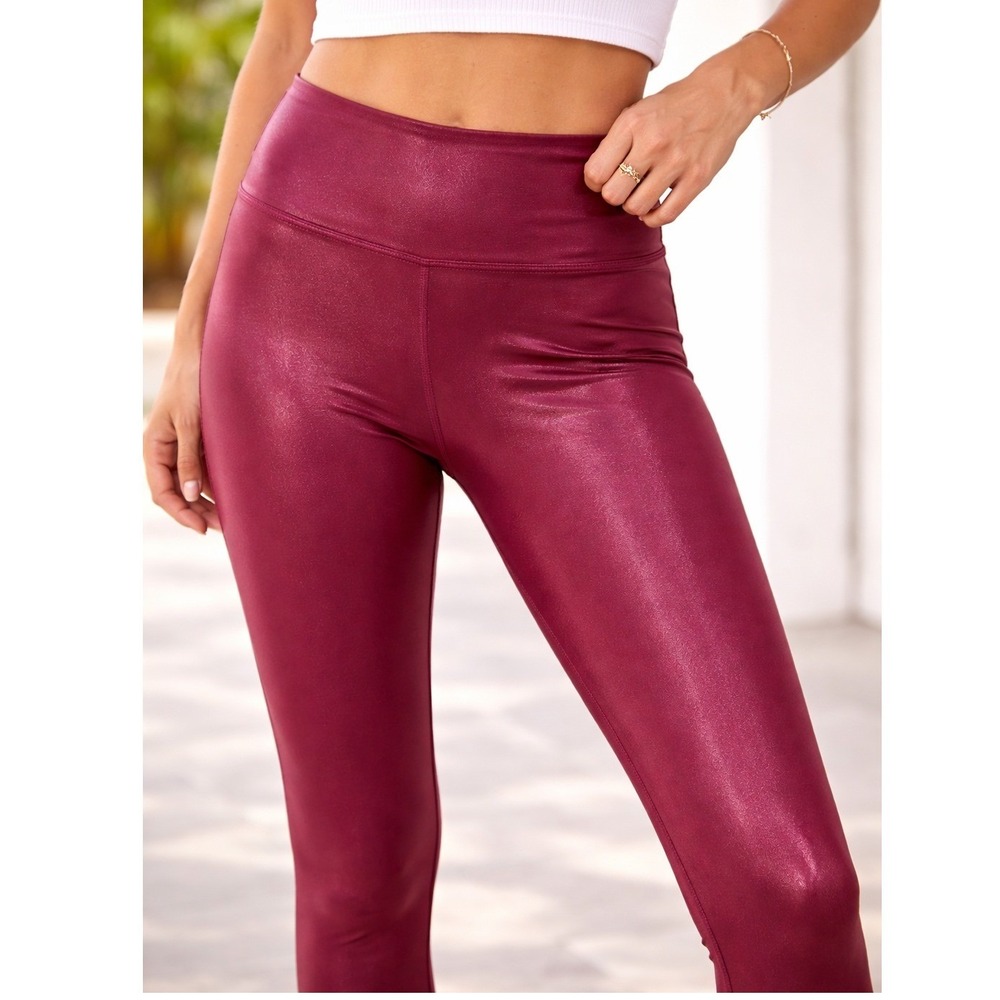 Zyia‎ Active Crops Leggings Shiny Maroon High Rise Athletic Athleisure Sz 12